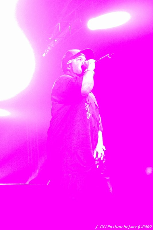 ice cube - 10.4.09